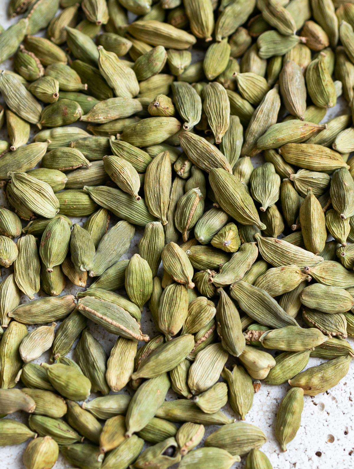 Exploring the Aromatic ⁢World of Cardamom and Its Culinary Uses